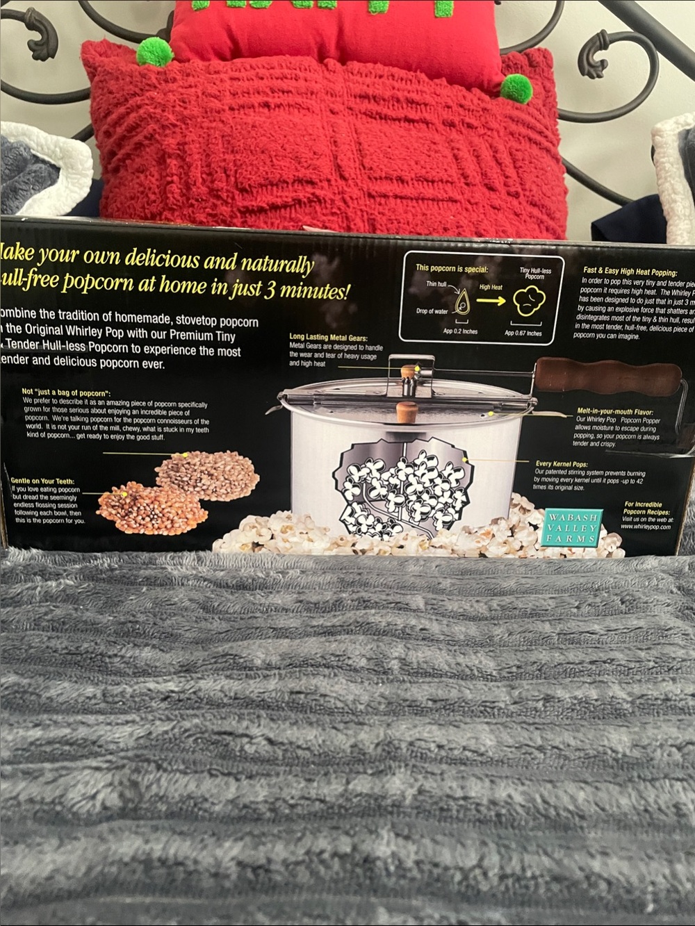 3-Minute Popcorn Popper in Silver and Brown - Picture 9 of 9